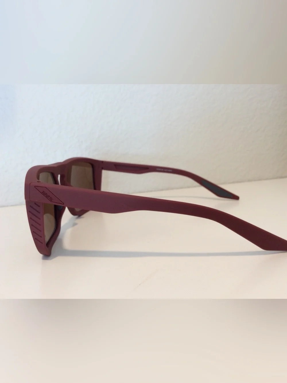 100% – RENSHAW – SOFT CRIMSON Matte Burgundy Square Sunglasses - NWOT